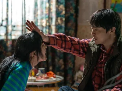 “MY DAUGHTER IS A ZOMBIE” ĐANG GÂY SỐT PHÒNG VÉ HÀN QUỐC