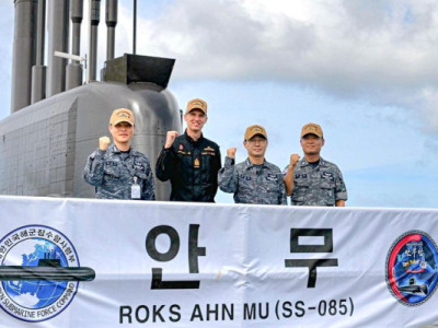 Hải quân Canada đón tiếp một thủy thủ tàu ngầm trên tàu ngầm 3.000 tấn trong bối cảnh đang có kế hoạch xuất khẩu.