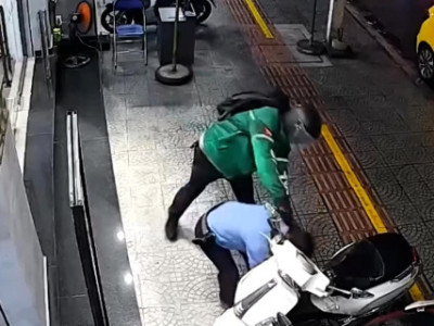 Hé lộ vụ cướp tiệm vàng PNJ ở Đà Nẵng – Nghi phạm người nước ngoài bị bắt