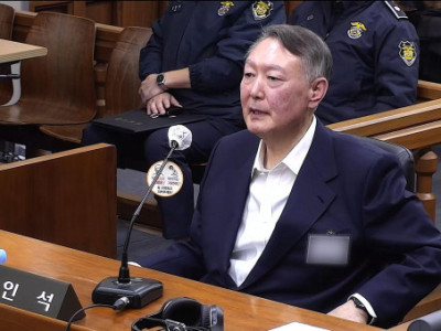 1 năm sau thiết quân luật, tòa án Seoul vẫn đang vật lộn với hậu quả