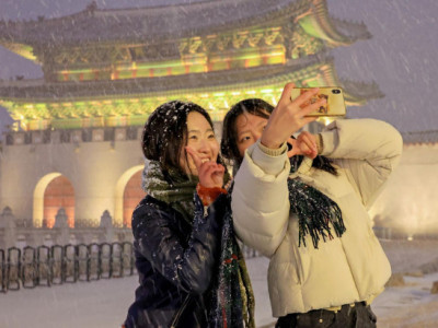 Mối quan hệ yêu-ghét của người Hàn Quốc với 'tuyết đầu mùa': Lãng mạn, ước nguyện, khó khăn trong quân ngũ