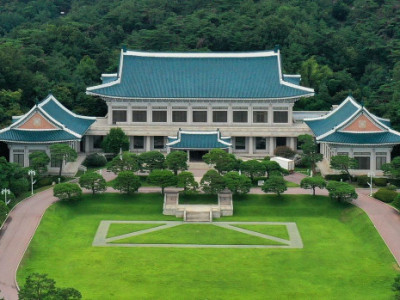 Hơn 200 nhân viên tại văn phòng tổng thống cũ phải đối mặt với nguy cơ mất việc khi Cheong Wa Dae đóng cửa với công chúng