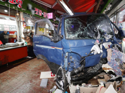 Vụ tai nạn ở Bucheon làm dấy lên cuộc tranh luận về những người lái xe lớn tuổi