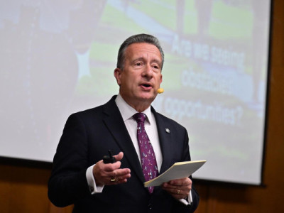 Các trường đại học được kêu gọi xem xét lại chiến lược quốc tế hóa, xây dựng quan hệ đối tác có mục đích cho Thế hệ Z