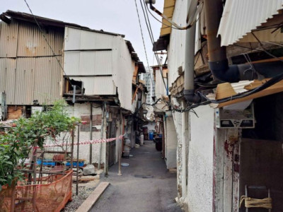 Người Hàn Quốc ngần ngại sinh con do chi phí sinh hoạt đắt đỏ ở Seoul và thiếu việc làm ở các vùng miền.