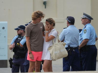 Số người thiệt mạng tăng lên 16 sau vụ xả súng hàng loạt tại bãi biển Bondi, Sydney.