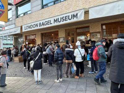 Tại sao lại gọi là Bảo tàng Bagel London? Cái chết của một công nhân khiến người ta chú ý đến cái tên "khó hiểu"